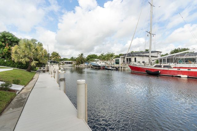 2651 NE 22nd Court, Pompano Beach, FL 33062