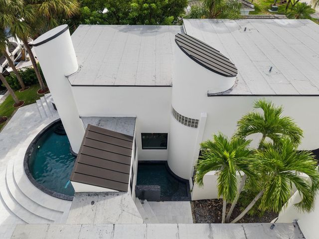 2651 NE 22nd Court, Pompano Beach, FL 33062