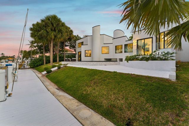 2651 NE 22nd Court, Pompano Beach, FL 33062