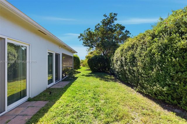 5723 NW 87th Ave, Tamarac, FL 33321