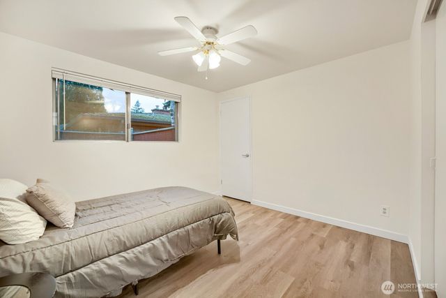 1420 E Walnut Street, Kent, WA 98030