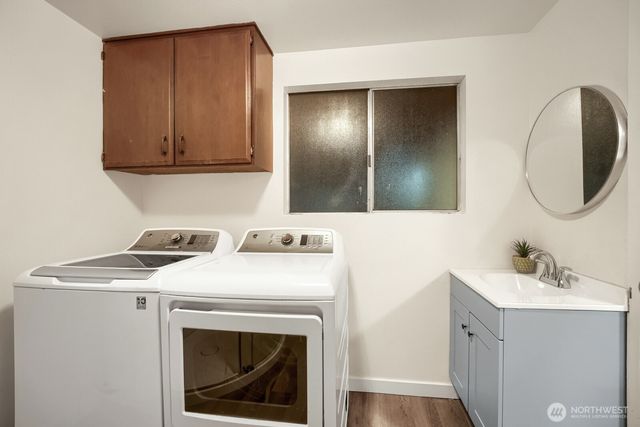 1420 E Walnut Street, Kent, WA 98030