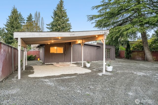 1420 E Walnut Street, Kent, WA 98030