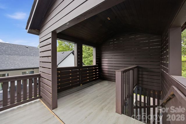 314 Oak Knoll, Hildebran, NC 28637