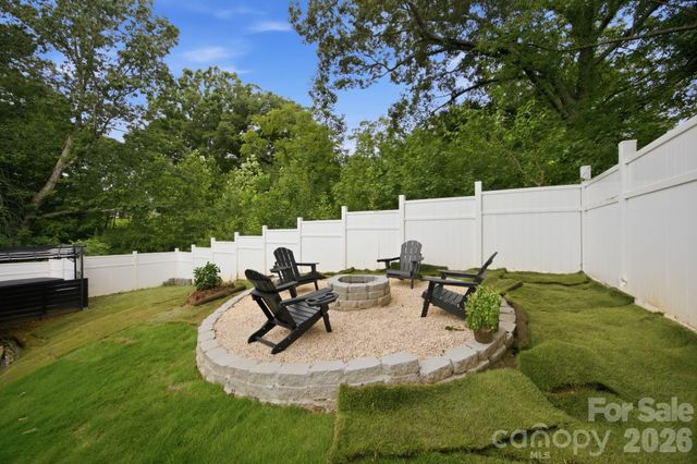 314 Oak Knoll, Hildebran, NC 28637