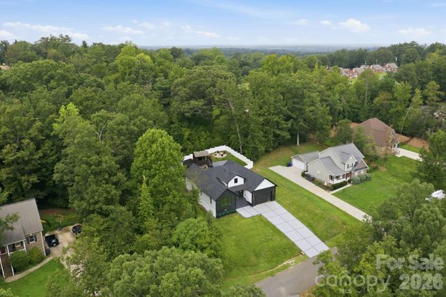 314 Oak Knoll, Hildebran, NC 28637