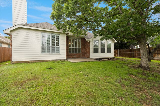 8032 Gila Bend Lane, Fort Worth, TX 76137