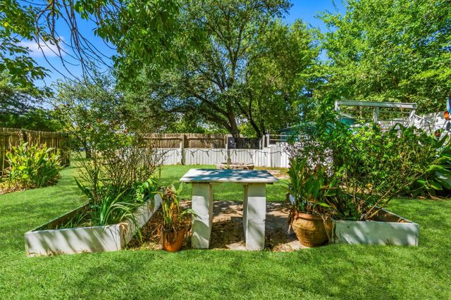 150 Bay Haven Boulevard, Livingston, TX 77351