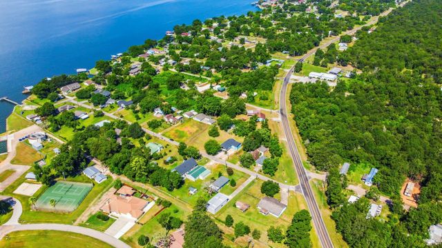 150 Bay Haven Boulevard, Livingston, TX 77351
