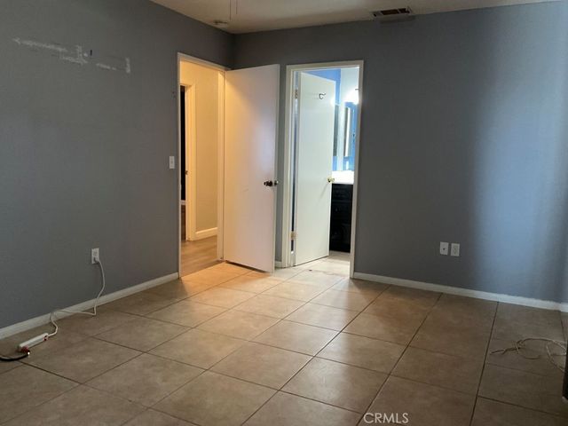 17965 Live Oak Street, Hesperia, CA 92345