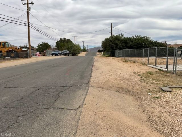 17965 Live Oak Street, Hesperia, CA 92345