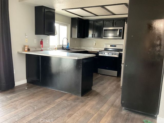 17965 Live Oak Street, Hesperia, CA 92345