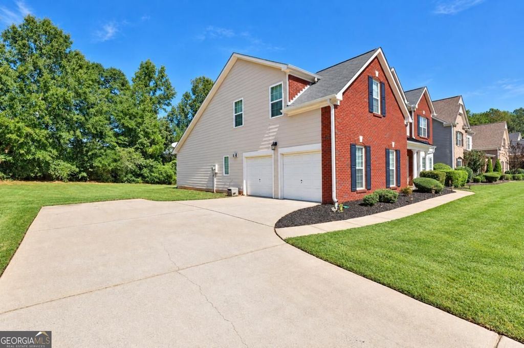 1324 Darian Lane, Locust Grove, GA 30248 — photo 2
