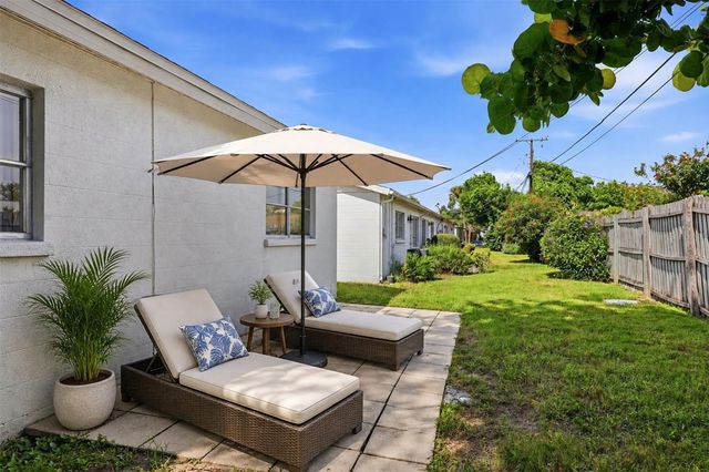 6039 CORAL WAY, Bradenton, FL 34207
