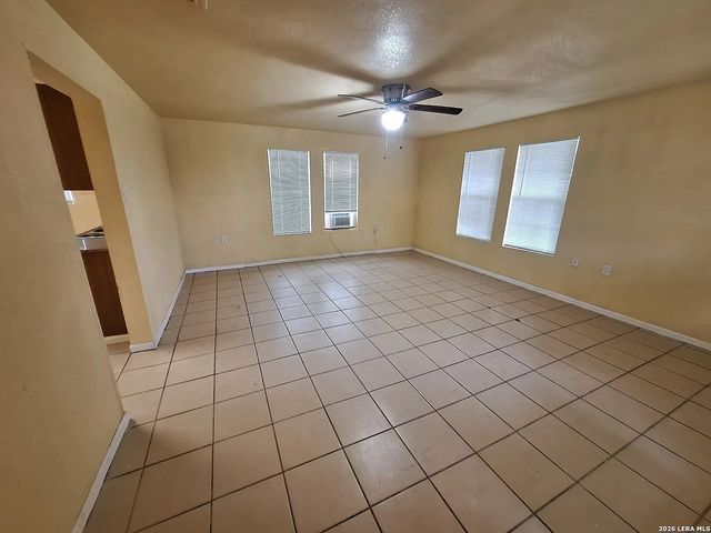 1040 GULF, San Antonio, TX 78202
