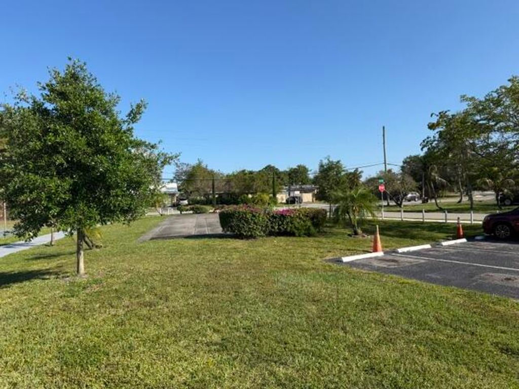 4357 NW 6 Avenue, Deerfield Beach, FL 33064