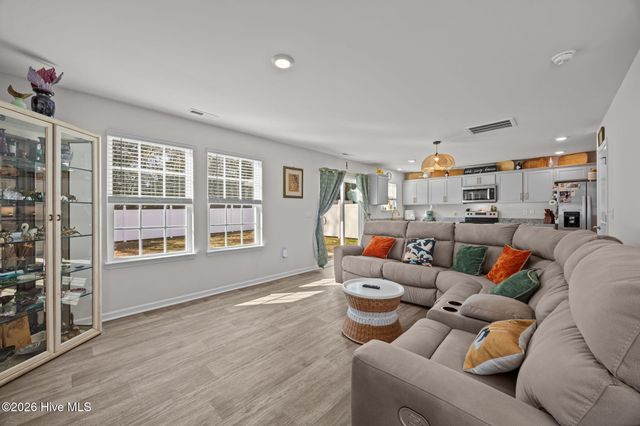 1328 S Wilshire Court, Kinston, NC 28504