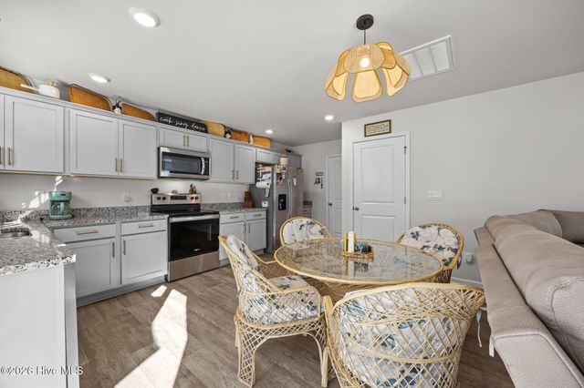 1328 S Wilshire Court, Kinston, NC 28504