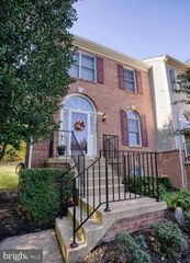 12438 ABBEY KNOLL CT, Woodbridge, VA 22192