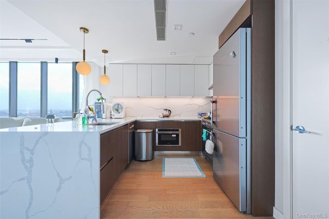 33-66 Farrington Street 10A, Flushing, NY 11354
