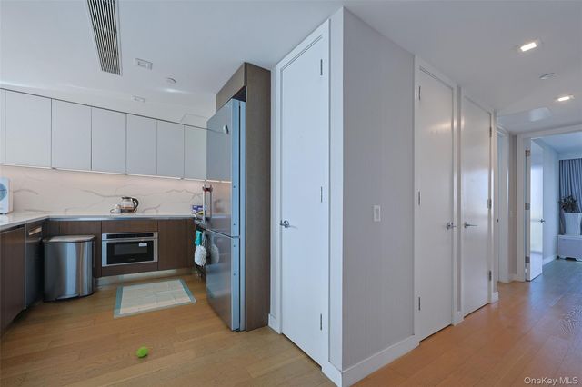 33-66 Farrington Street 10A, Flushing, NY 11354