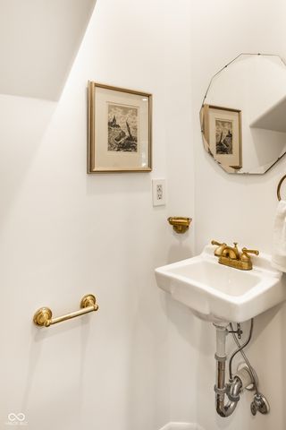 5758 Wildwood Avenue, Indianapolis, IN 46220