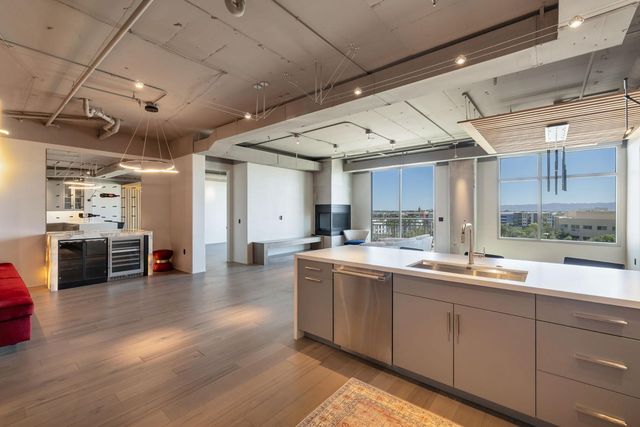 2211 E Camelback Road Unit 605, Phoenix, AZ 85016