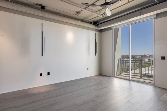 2211 E Camelback Road Unit 605, Phoenix, AZ 85016
