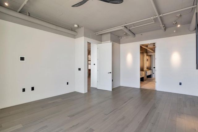 2211 E Camelback Road Unit 605, Phoenix, AZ 85016