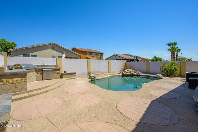 18218 W MISSION Lane, Waddell, AZ 85355