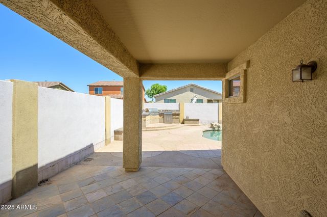 18218 W MISSION Lane, Waddell, AZ 85355