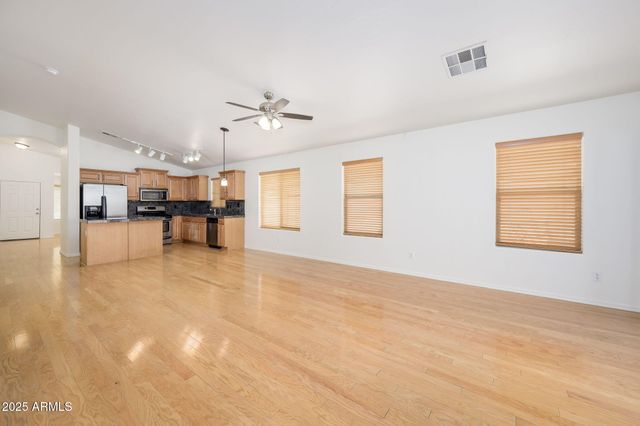 18218 W MISSION Lane, Waddell, AZ 85355