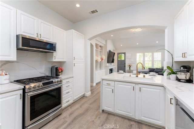 5 Roma Court, Newport Coast, CA 92657