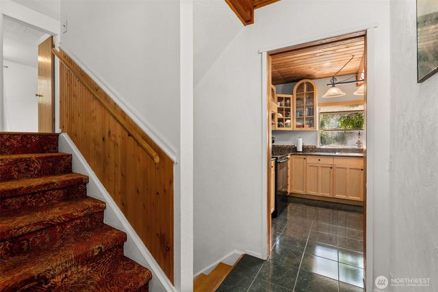 21016 E 26th Ave, Spanaway, WA 98387
