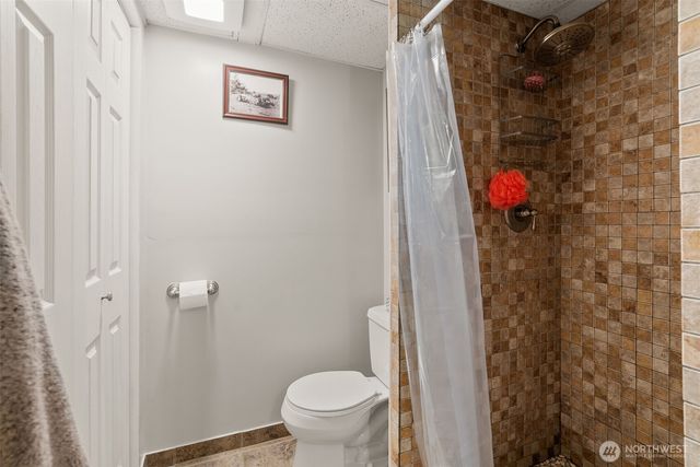 21016 E 26th Ave, Spanaway, WA 98387