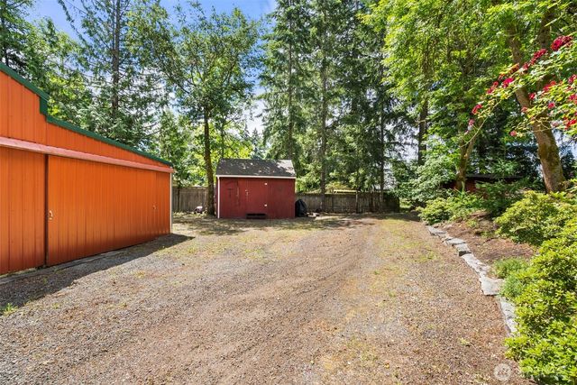 21016 E 26th Ave, Spanaway, WA 98387
