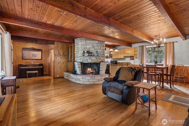 21016 E 26th Ave, Spanaway, WA 98387