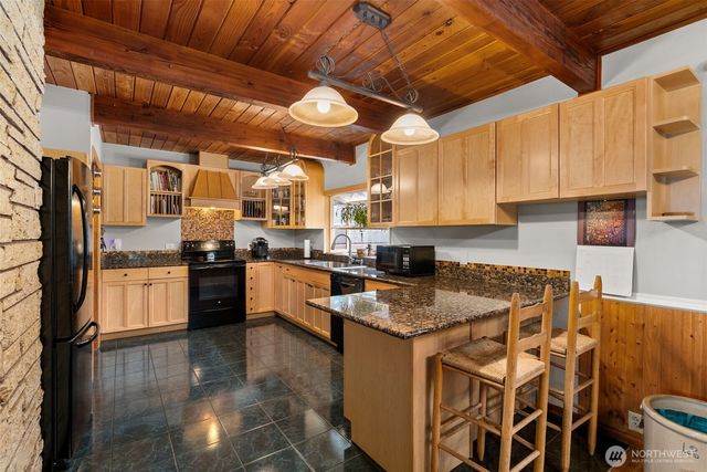 21016 E 26th Ave, Spanaway, WA 98387