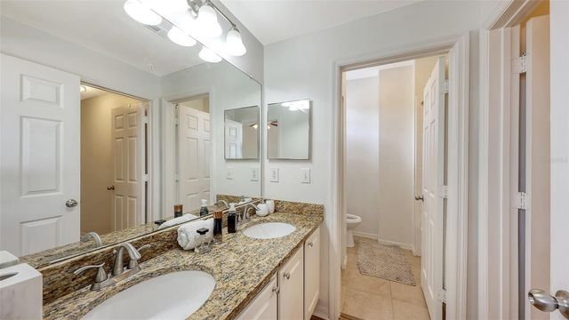5001 BARALDI CIRCLE 22-202, Sarasota, FL 34235