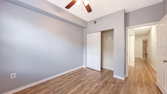 5001 BARALDI CIRCLE 22-202, Sarasota, FL 34235
