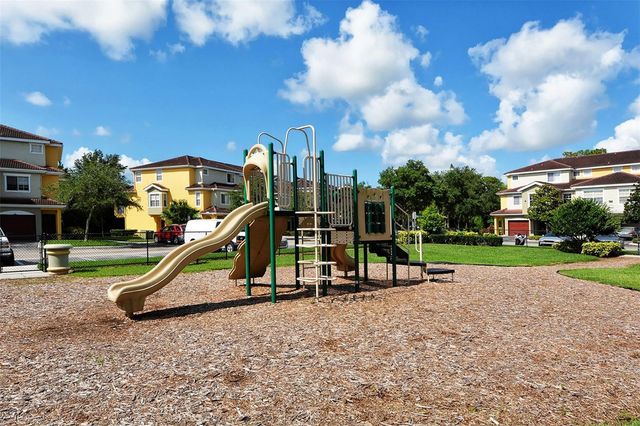 5001 BARALDI CIRCLE 22-202, Sarasota, FL 34235