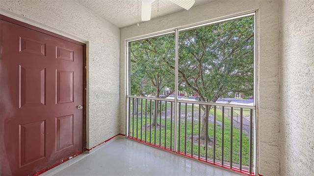 5001 BARALDI CIRCLE 22-202, Sarasota, FL 34235
