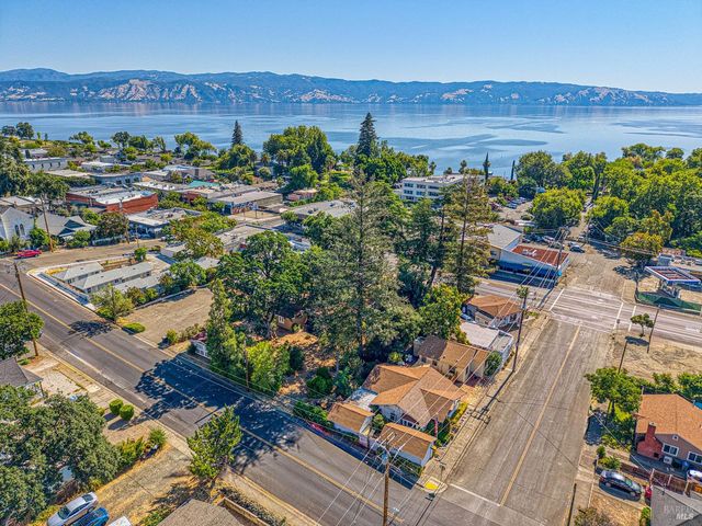 130 Armstrong St, Lakeport, CA 95453