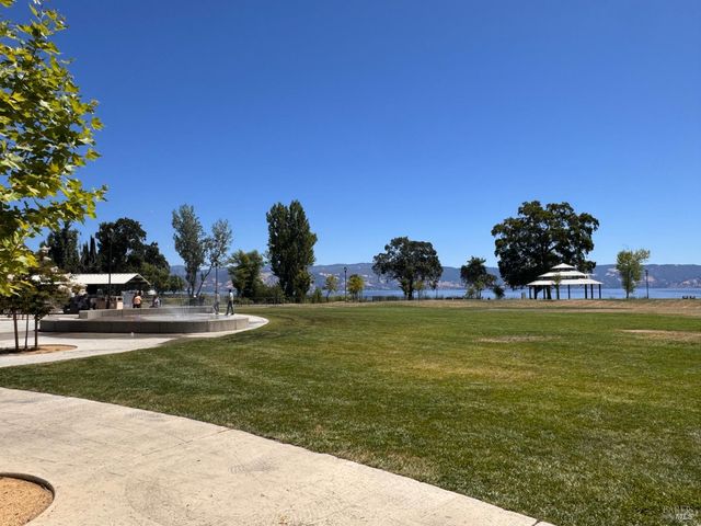 130 Armstrong St, Lakeport, CA 95453