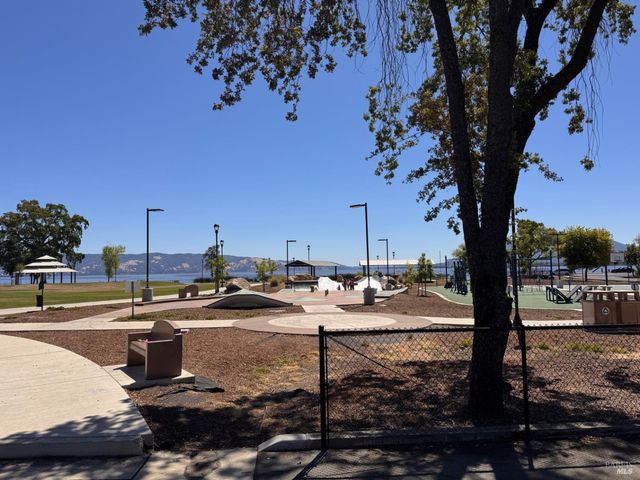 130 Armstrong St, Lakeport, CA 95453