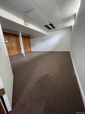 35473 Turner Drive, Sterling Heights, MI 48312