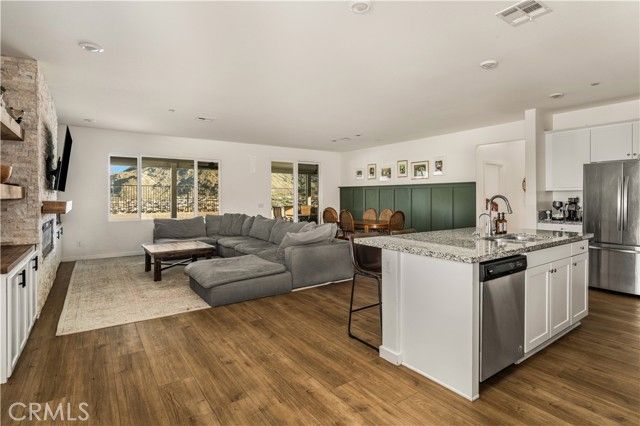 20996 Mountain Gate Drive, Riverside, CA 92507