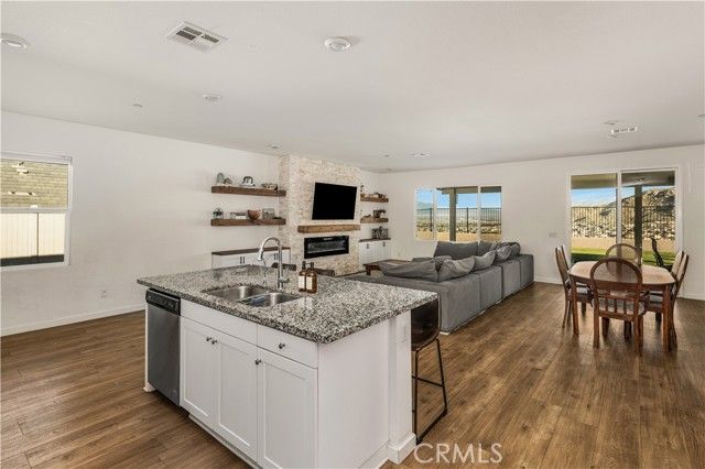 20996 Mountain Gate Drive, Riverside, CA 92507