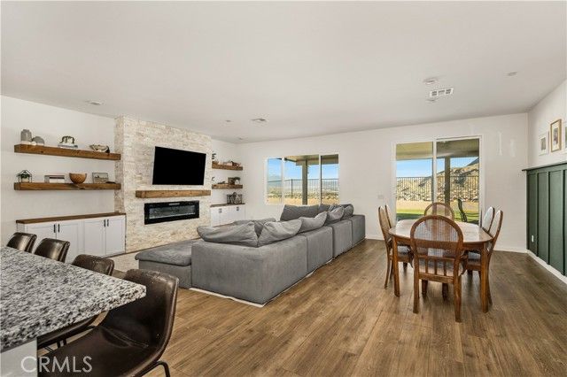 20996 Mountain Gate Drive, Riverside, CA 92507