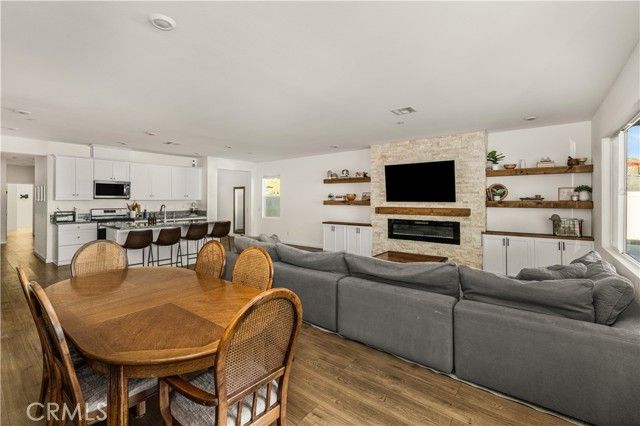 20996 Mountain Gate Drive, Riverside, CA 92507